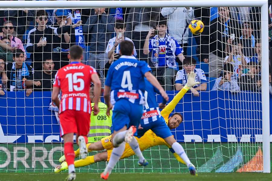 Atletico gubi ważne punkty w walce o mistrzostwo Hiszpanii