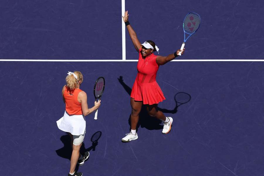 Siniaková s Townsendovou získaly čtvrtý společný titul. Siniaková s Townsendovou získaly čtvrtý společný titul.