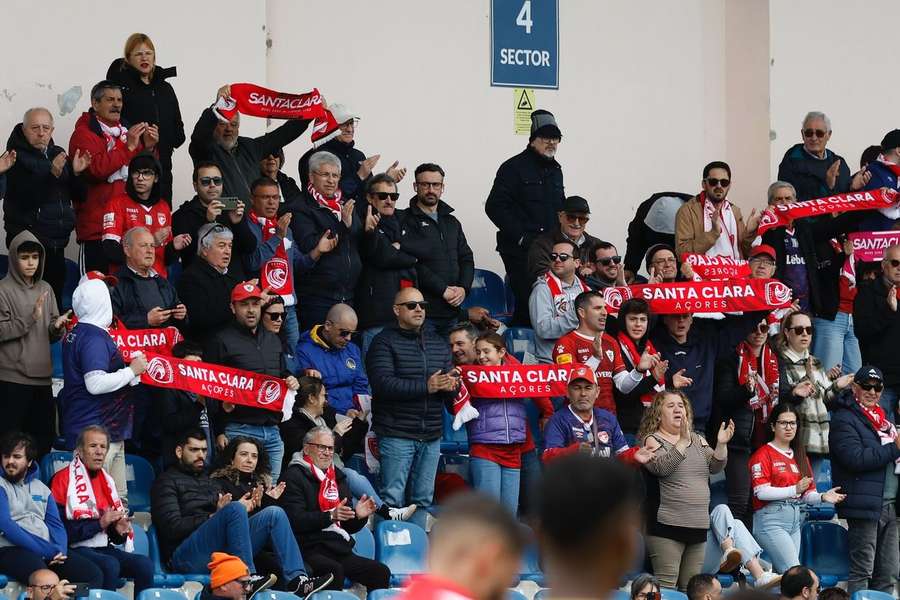 Santa Clara emitiu comunicado a apoiar Pedro Proença