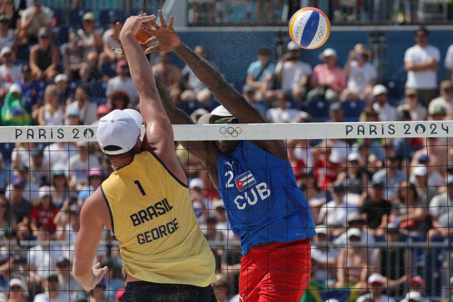 Dupla brasileira do vôlei de praia perdeu segunda partida na competição