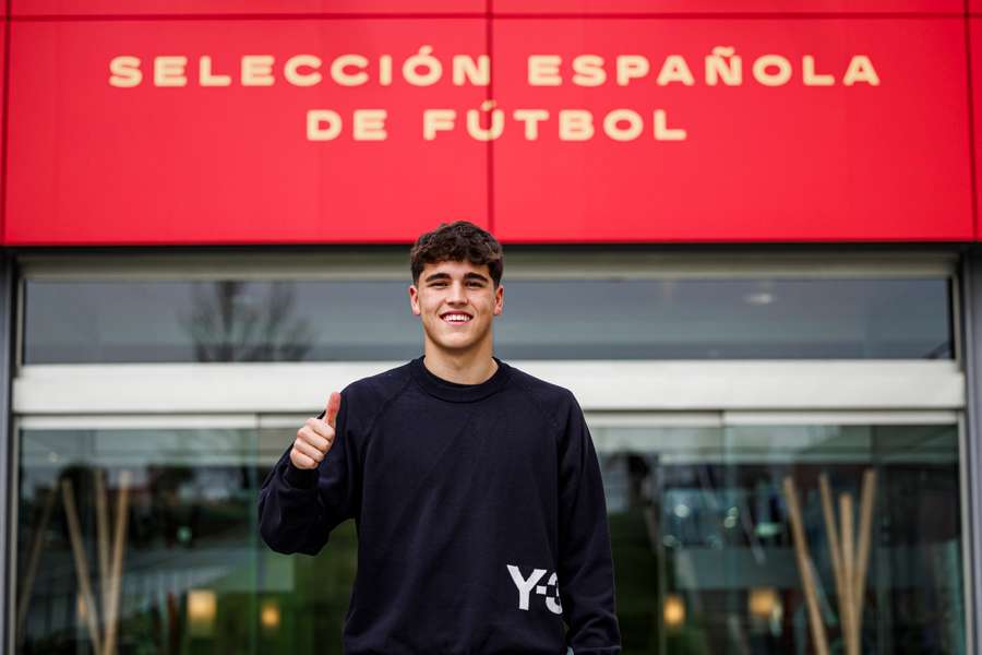 Pau Cubarsí feliz com a sua primeira convocatória para a seleção de Espanha