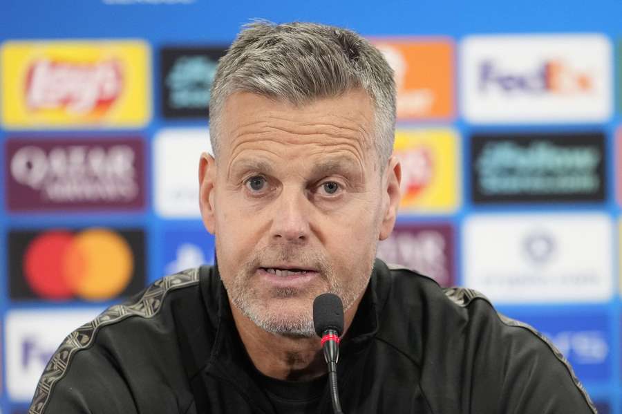 Kjetil Knutsen em conferência de imprensa