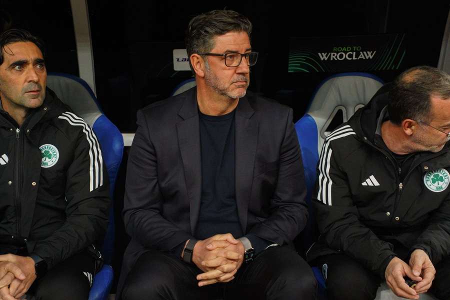 Rui Vitória com vida difícil na Grécia
