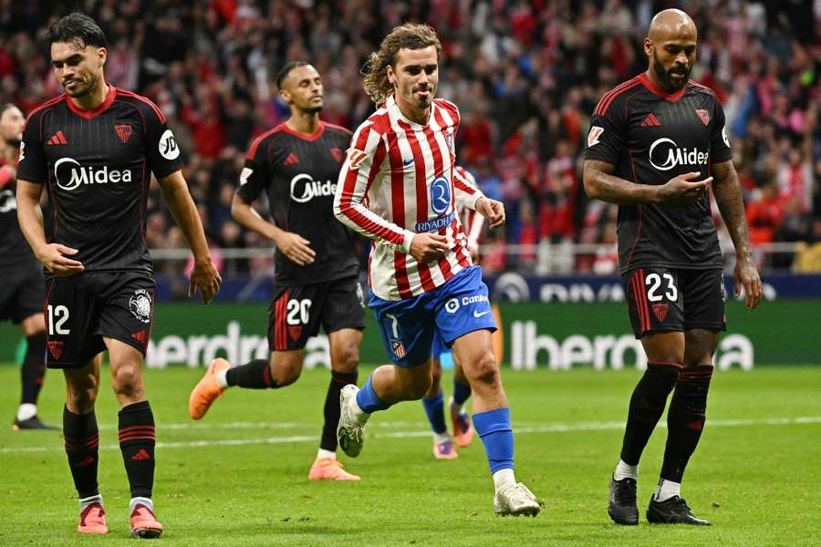 Griezmann, ante el Sevilla en el partido de ida