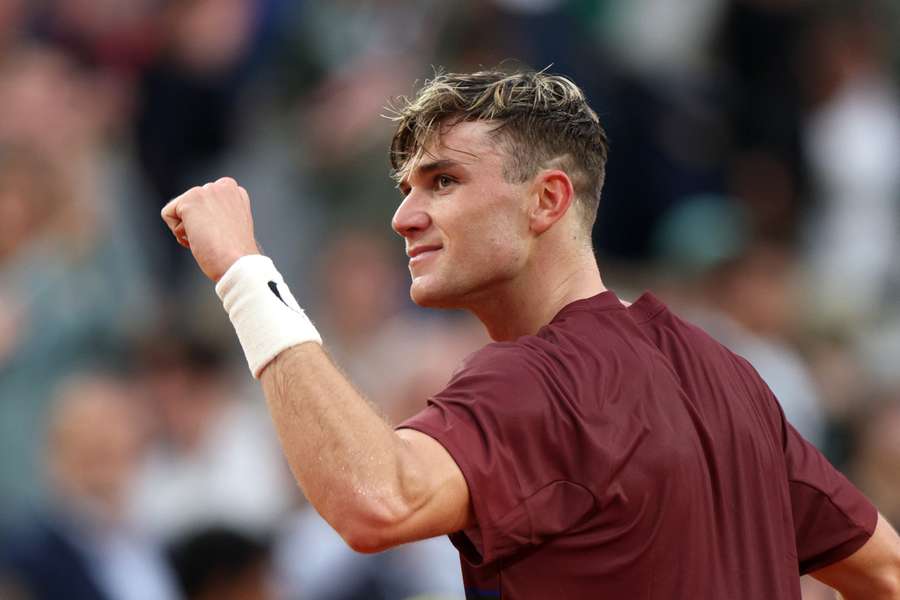 Draper fought back after losing the first set