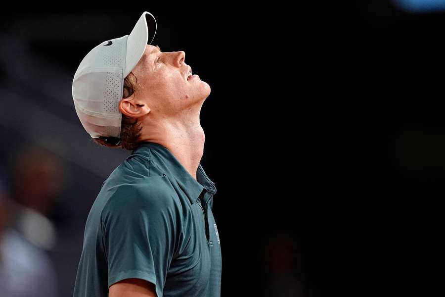 Noi îngrijorări înainte de US Open? Sinner a mers din nou la medici Noi îngrijorări înainte de US Open? Sinner a mers din nou la medici