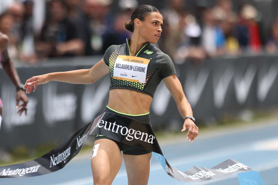 Sydney McLaughlin-Levrone na haar 200 meter sprint in Los Angeles