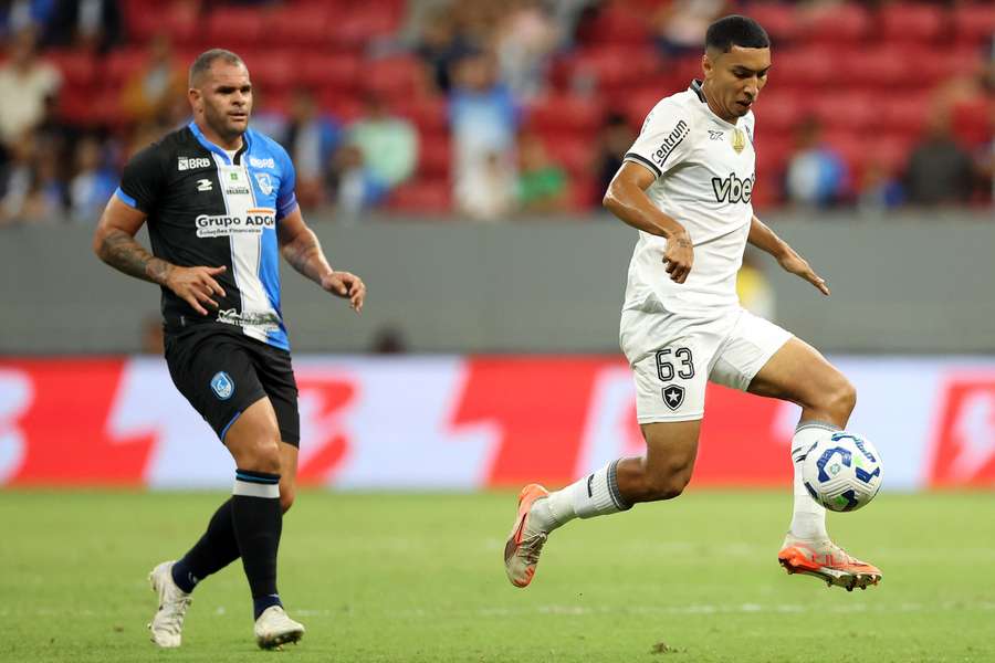 Botafogo contou com torcida a seu favor no Mané Garrincha
