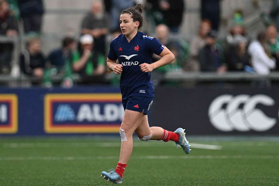 Gabrielle Vernier face à l'Irlande.