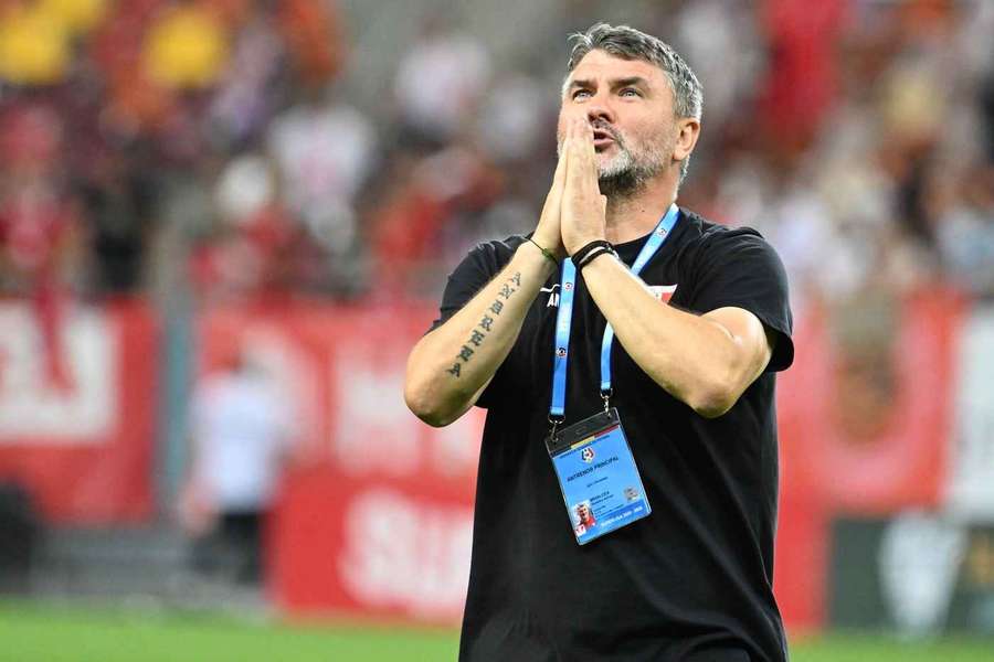 Adrian Mihalcea rămâne la UTA