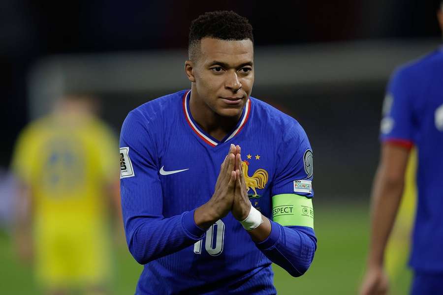 Mbappé pokořil metu 400 gólů. Mbappé pokořil metu 400 gólů.