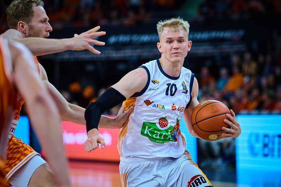 Kolejny udany mecz Łukasza Kolendy w barwach zespołu z Rostocku Kolejny udany mecz Łukasza Kolendy w barwach zespołu z Rostocku