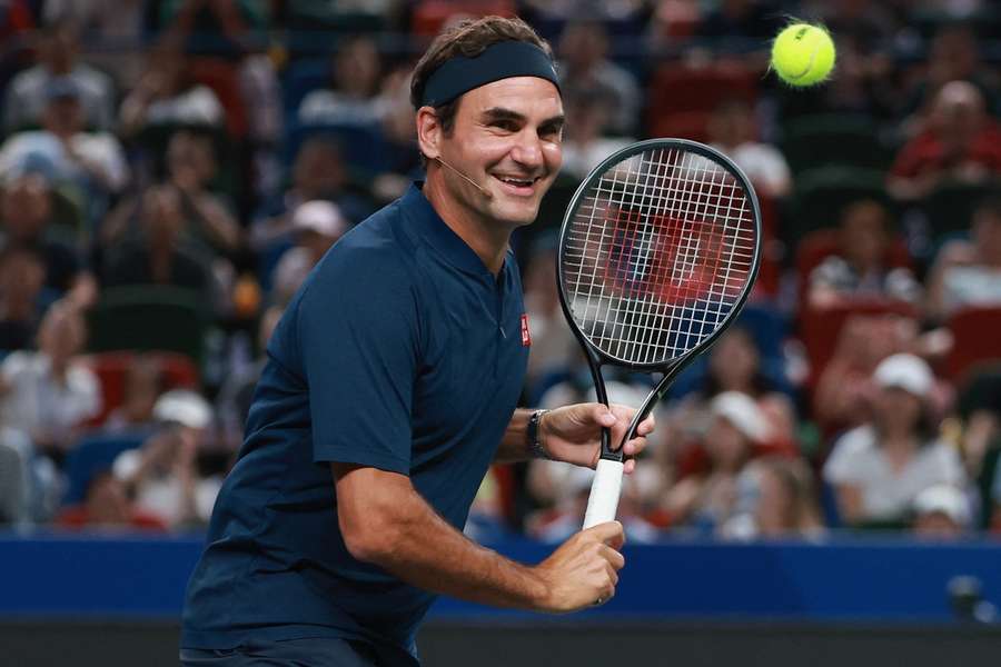 Roger Federer na nedávné exhibici v Šanghaji. Roger Federer na nedávné exhibici v Šanghaji.