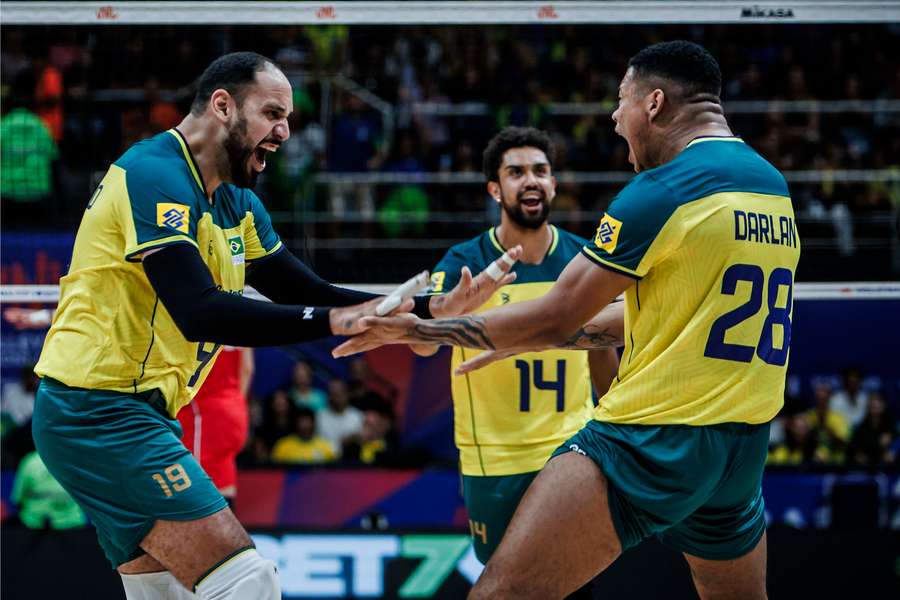 Brasil venceu bem em mais uma noite no Maracanãzinho