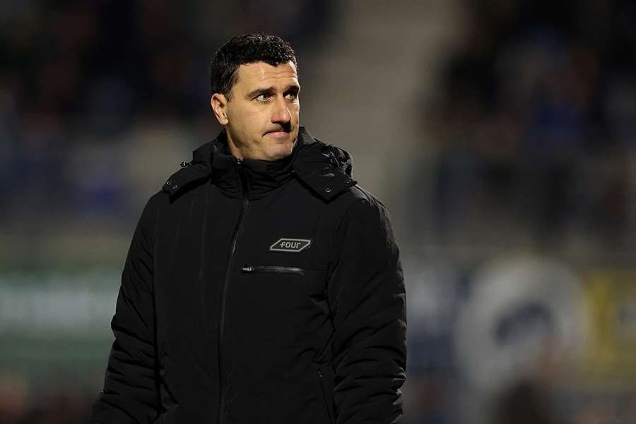 Maarten Martens skončil ve funkci trenéra Alkmaaru.