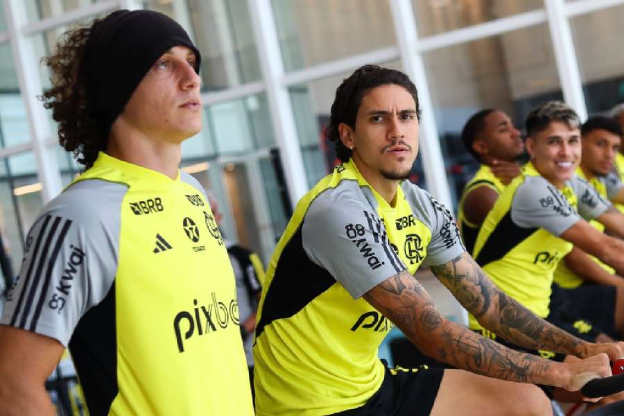 Jogadores do Flamengo durante trabalhos que antecederam à partida contra o Bahia