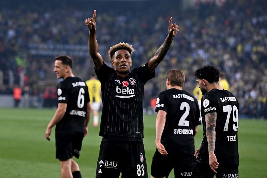 Gedson Fernandes celebrates his winner