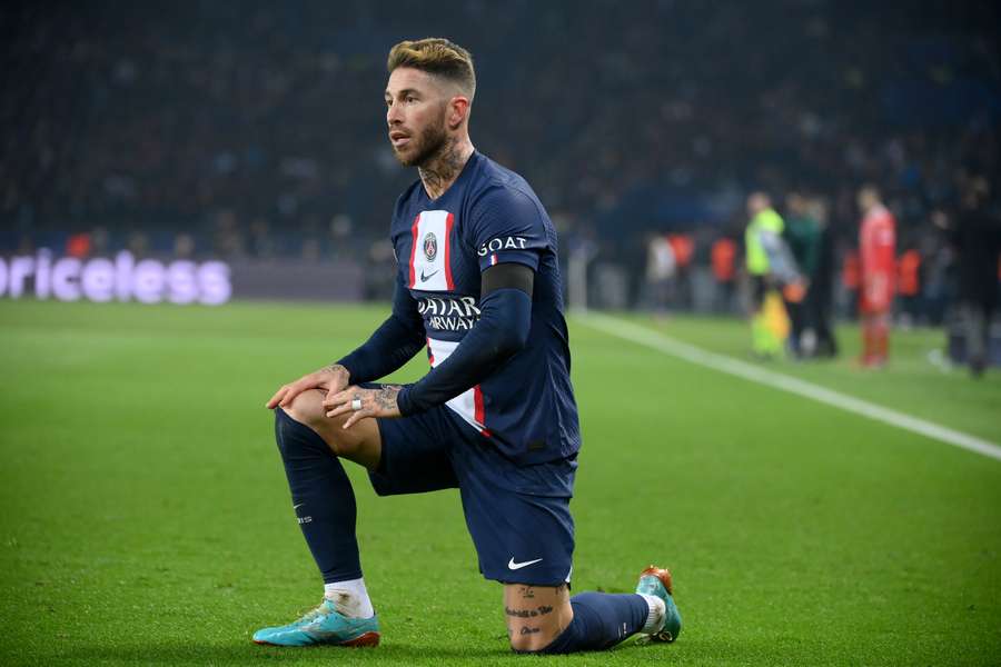 Sergio Ramos durante partida pelo PSG