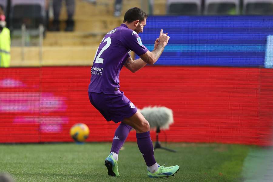 Danilo Cataldi decidou golo a Edoardo Bove