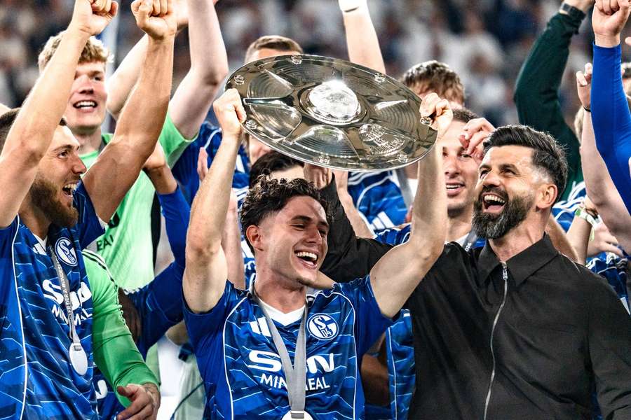 El-Faouzi bleibt bis 2030 auf Schalke El-Faouzi bleibt bis 2030 auf Schalke