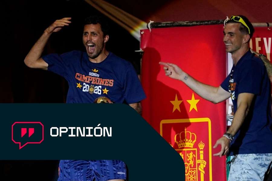 Rodri, junto a Fabián en la celebración del segundo Mundial de España en Madrid
