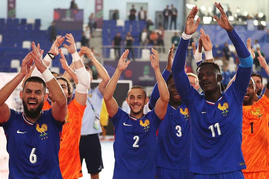 Un nouvel obstacle de franchi pour les Bleus !