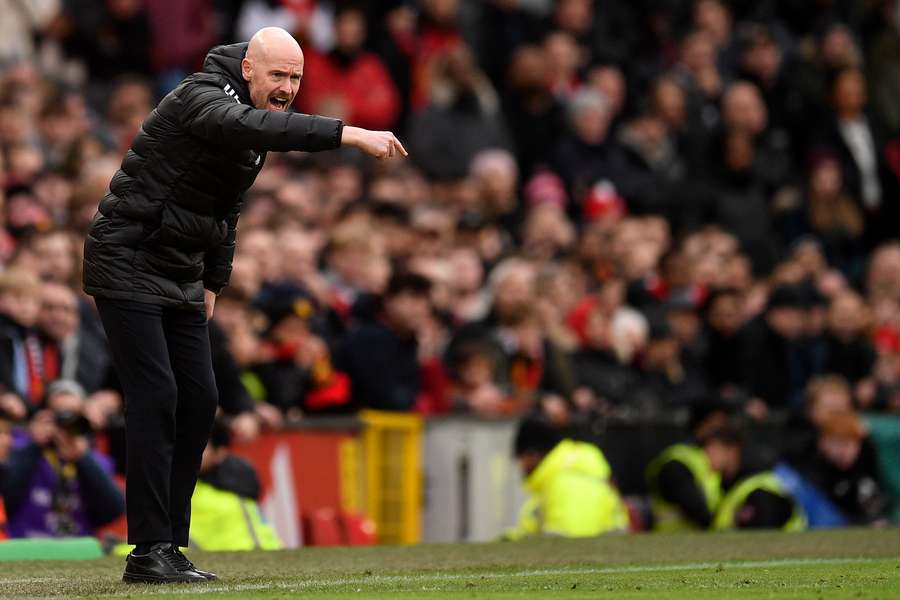 Erik ten Hag în timpul partidei cu Manchester City