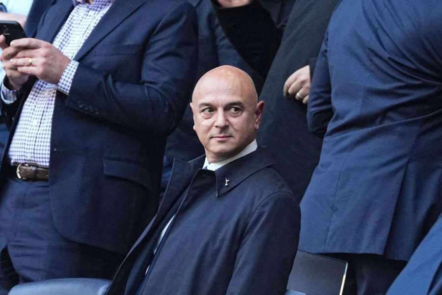 Levy przyznał, że zatrudnienie Mourinho i Conte było błędem