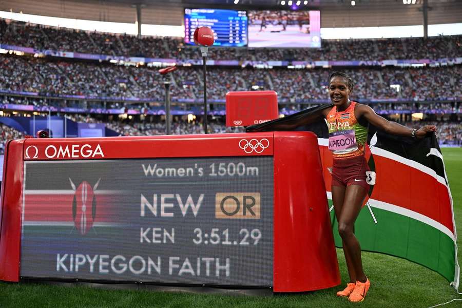 Kipyegon bateu recorde olímpico