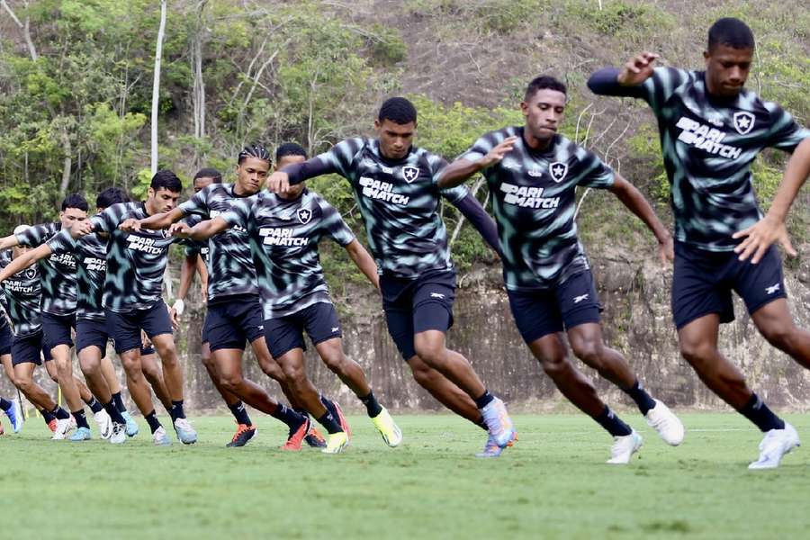 Botafogo estreia na Libertadores na altitude da Bolívia 