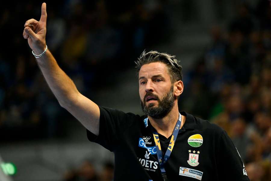 Bennet Wiegerts Team steht nach zehn Siegen aus zehn Spielen an der Tabellenspitze Bennet Wiegerts Team steht nach zehn Siegen aus zehn Spielen an der Tabellenspitze