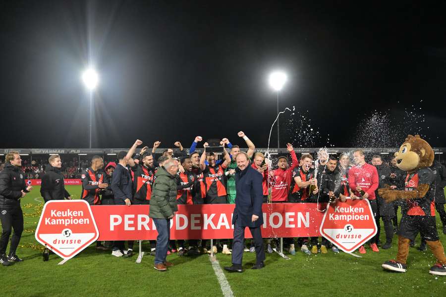 Almere City FC was in het seizoen 2022/2023 één van de periodekampioenen