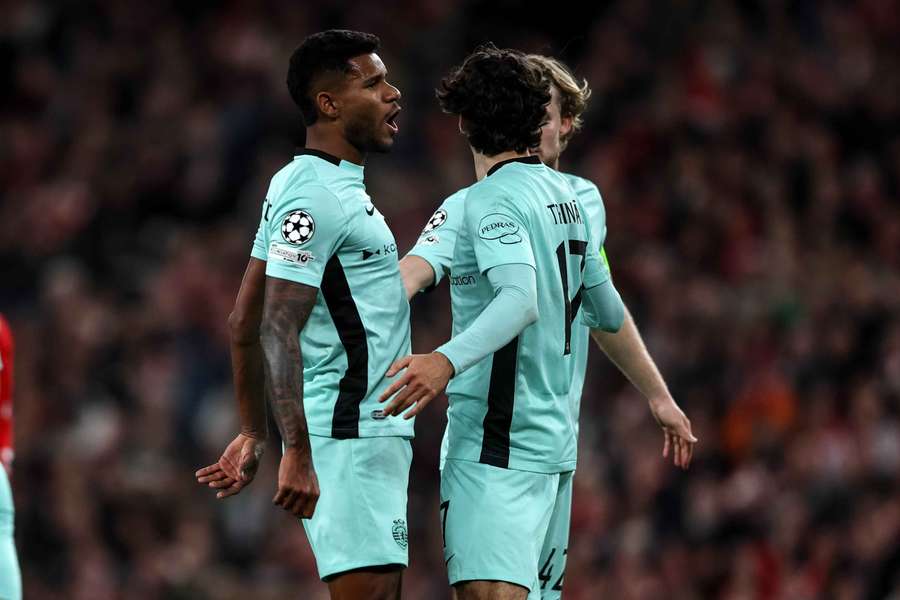 Matheus Reis foi expulso em Arouca