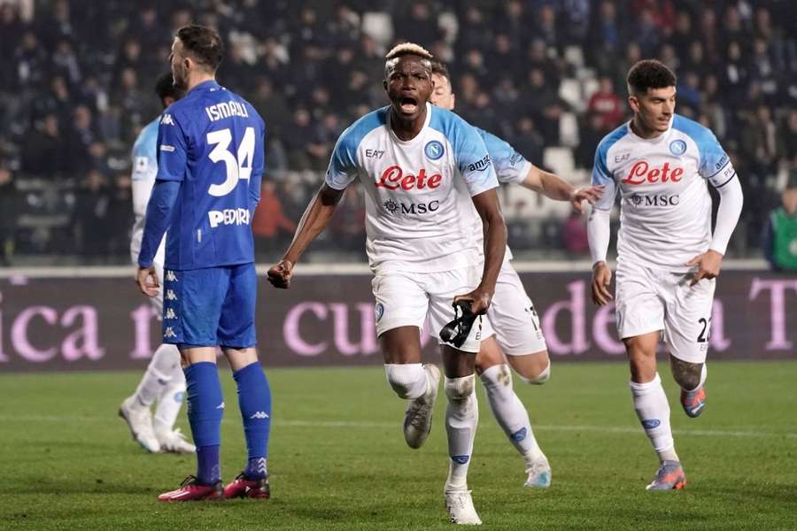 Osimhen celebrând golul cu Empoli
