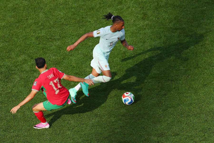 Amine Sbai au duel avec Michael Olise jeudi. Amine Sbai au duel avec Michael Olise jeudi.