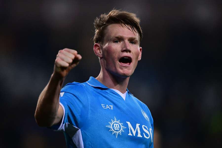 Scott McTominay marcou o gol da vitória do Napoli neste domingo (30)