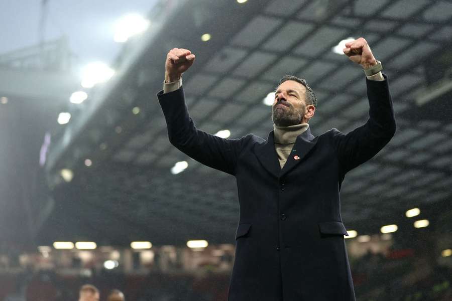 Ruud van Nistelrooy treinou o Manchester United de forma interina