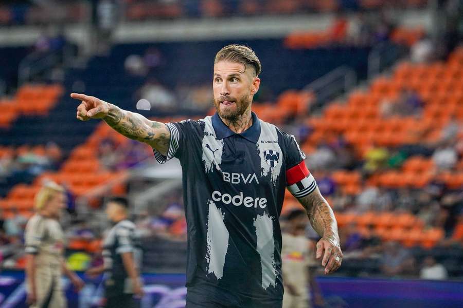 Sergio Ramos 'offers himself' to Roberto De Zerbi's Marseille