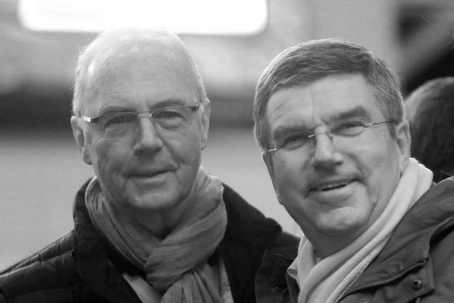 Franz Beckenbauer im Jahr 2014 mit Thomas Bach.