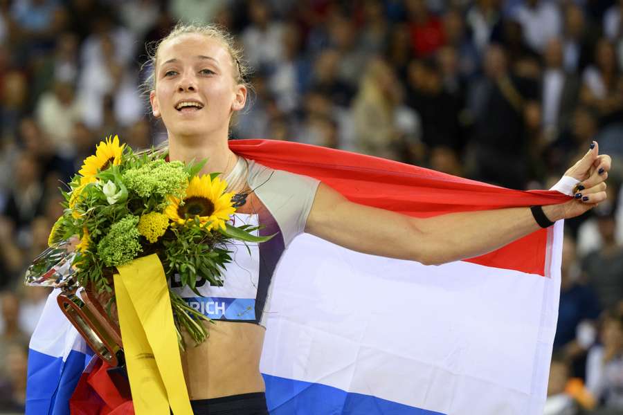 Femke Bol opent het indoorseizoen in Boston met een race over 500 meter Femke Bol opent het indoorseizoen in Boston met een race over 500 meter
