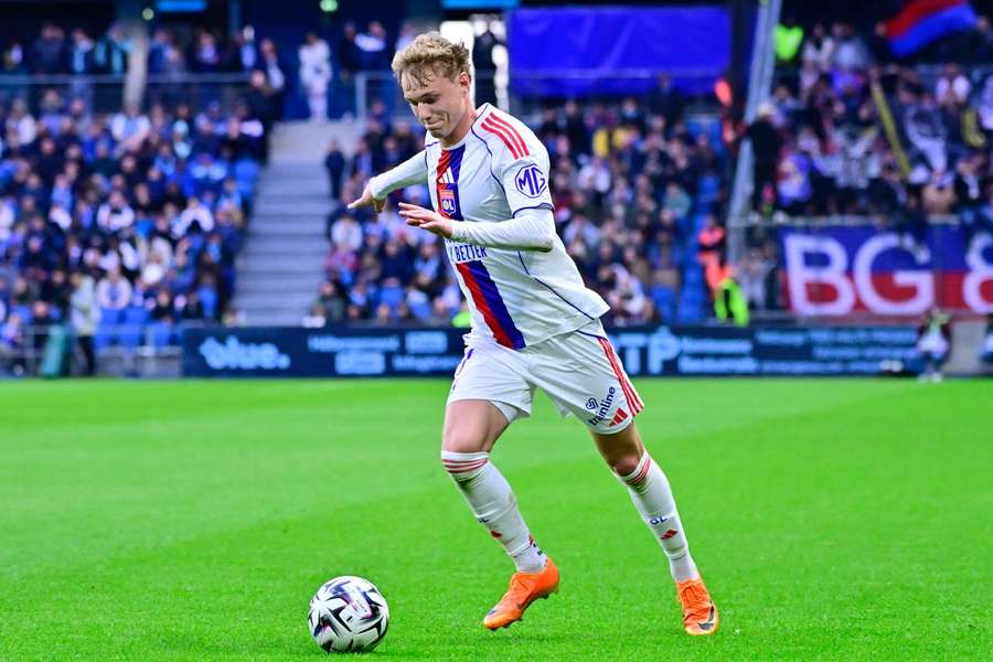 Sparťanský talent stojí po konci v Lyonu na dalším rozcestí. O Karabce má zájem belgický gigant Sparťanský talent stojí po konci v Lyonu na dalším rozcestí. O Karabce má zájem belgický gigant