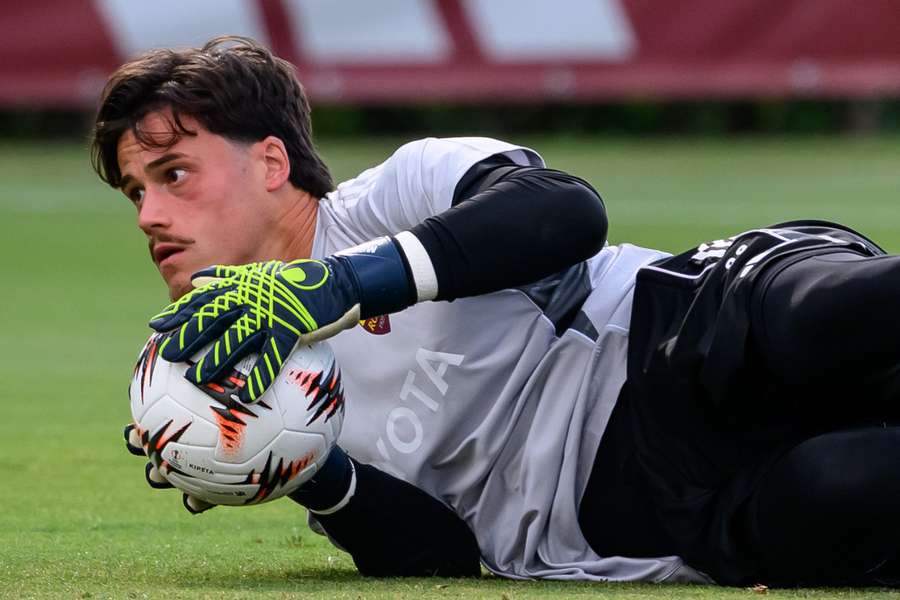 Svilar chegou a 16 clean sheets em 2025
