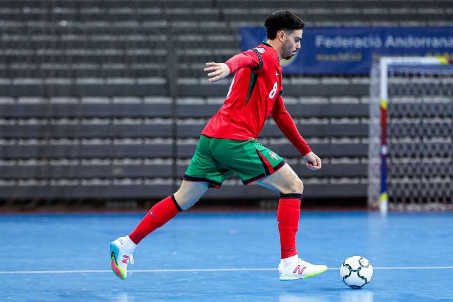 Erick durante um jogo com Portugal