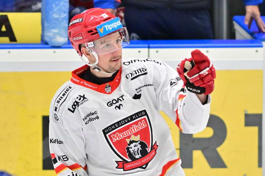 Aleš Jergl oslavil vítězným gólem svůj pětistý extraligový zápas. Aleš Jergl oslavil vítězným gólem svůj pětistý extraligový zápas.