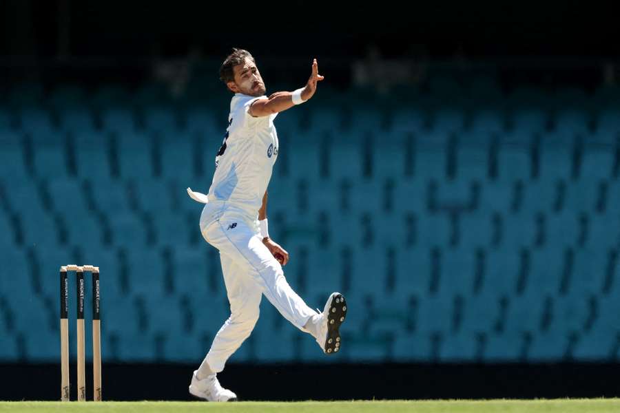 Mitchell Starc in action for New South Wales during their Sheffield Shield loss to Victoria this week.t