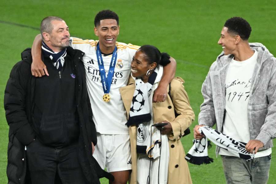 Real Madrid's Jude Bellingham celebrates with his mother Denise, his father Mark and his brother Jobe after the Champions League final Real Madrid's Jude Bellingham celebrates with his mother Denise, his father Mark and his brother Jobe after the Champions League final