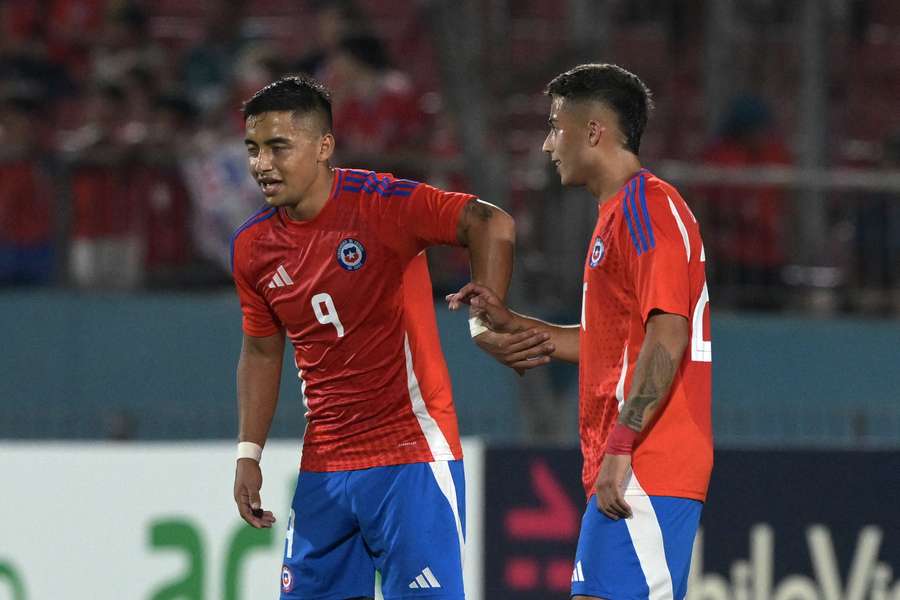 Chile golea a Panamá y Guerra se luce.