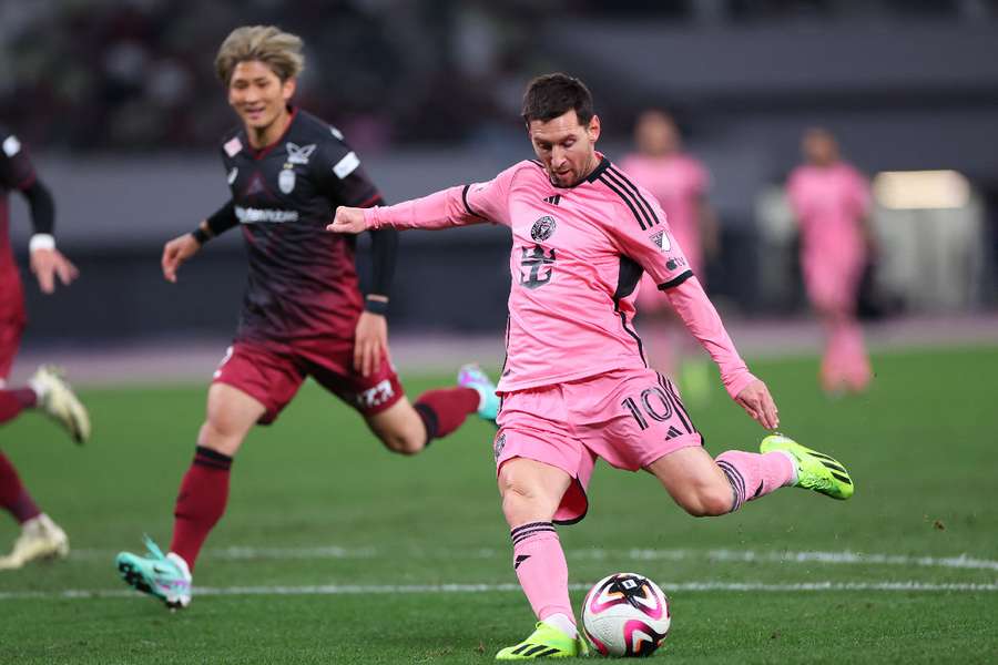 Messi não jogou uma partida de exibição em Hong Kong
