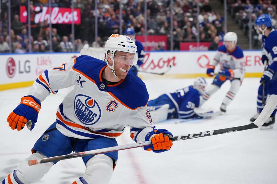 Connor McDavid nazbieral v predchádzajúcom týždni desať bodov. Connor McDavid nazbieral v predchádzajúcom týždni desať bodov.