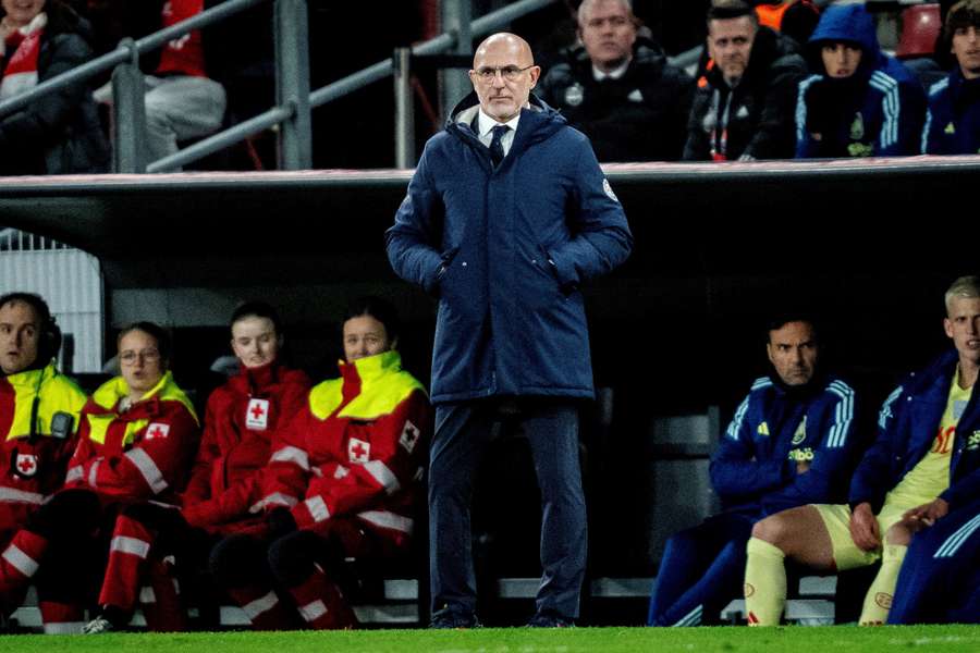 Luis de la Fuente on the touchline